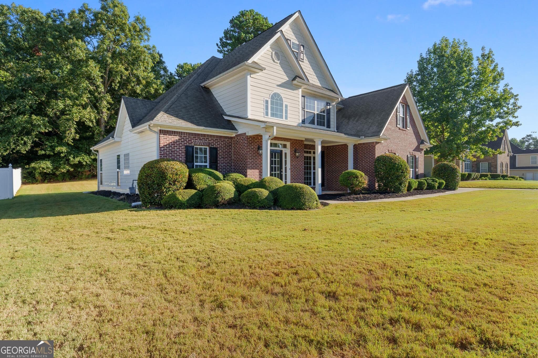4 bedroom, 3 bathroom, 2,416 sq ft single family residence for sale at 205 Keaton Drive, Fayetteville, GA 30215 — photo 10