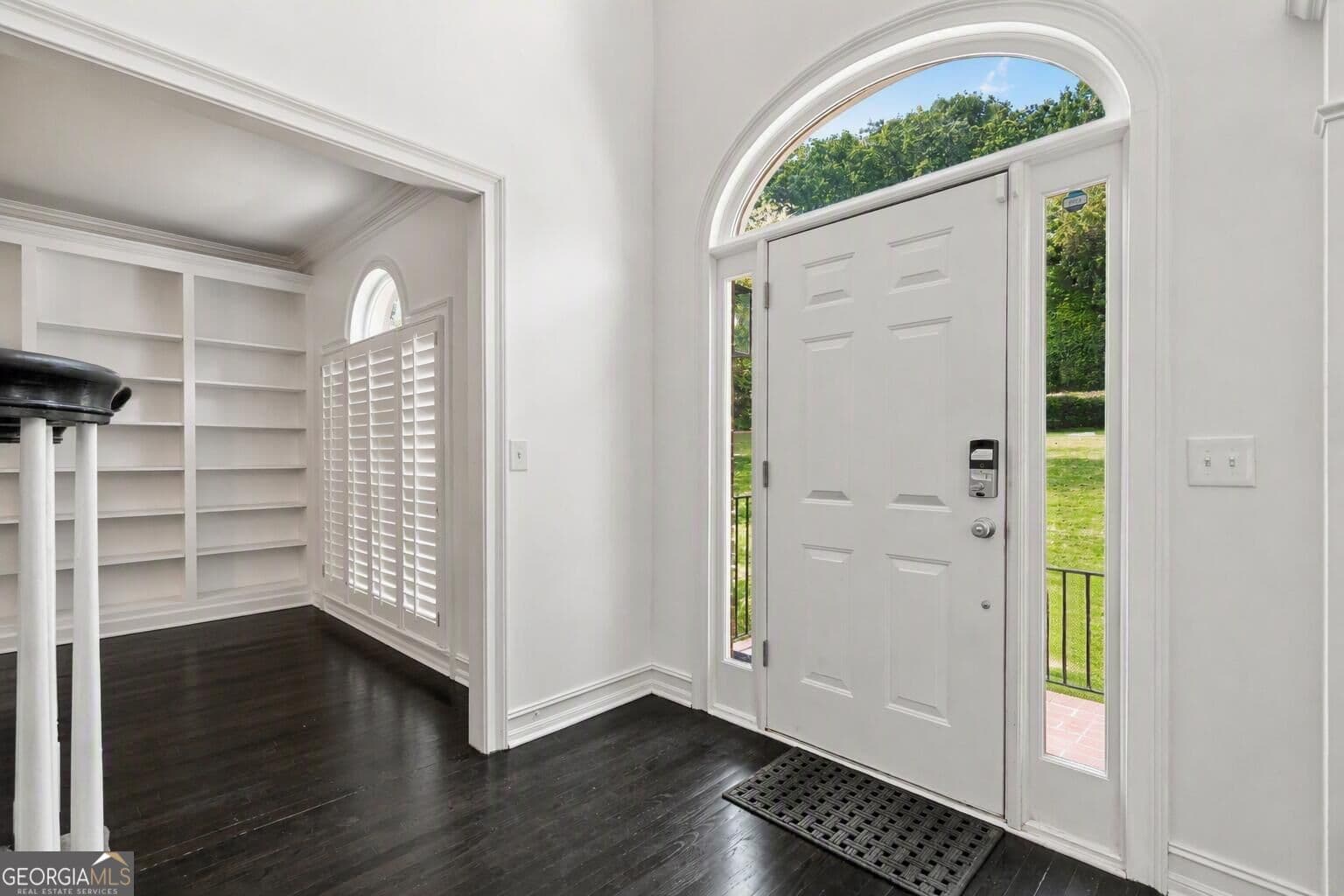 5 bedroom, 5 bathroom, 5,280 sq ft single family residence for sale at 776 Oak Trail Drive, Marietta, GA 30062 — photo 5