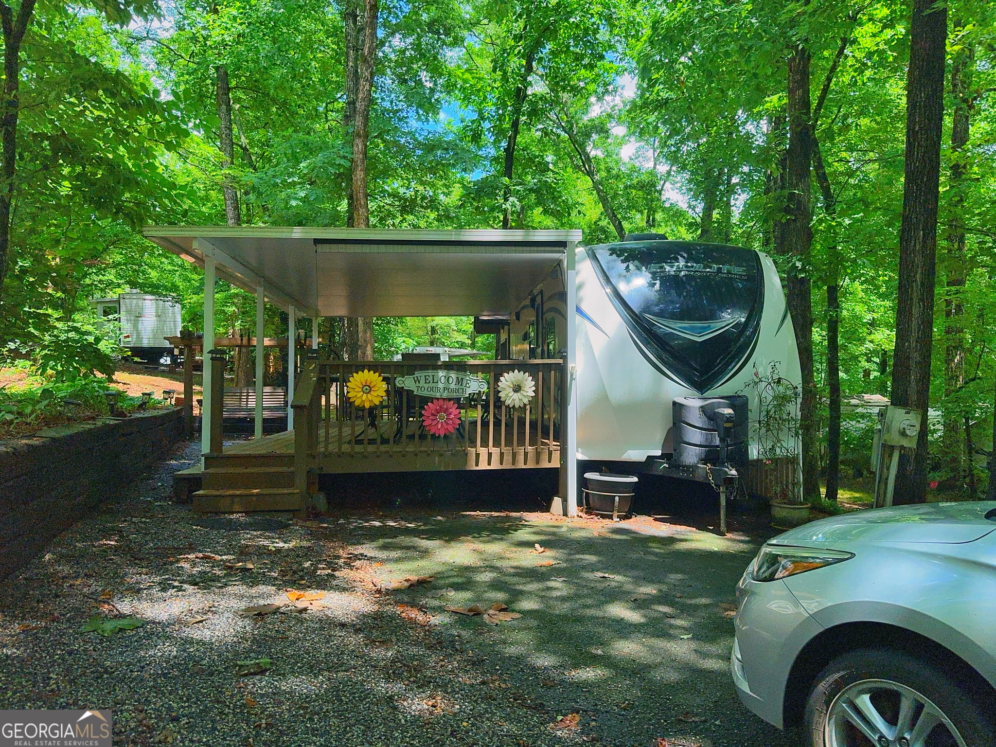 1 bedroom, 1 bathroom, 242 sq ft single family residence for sale at 60 Park Vista Drive, Cleveland, GA 30528