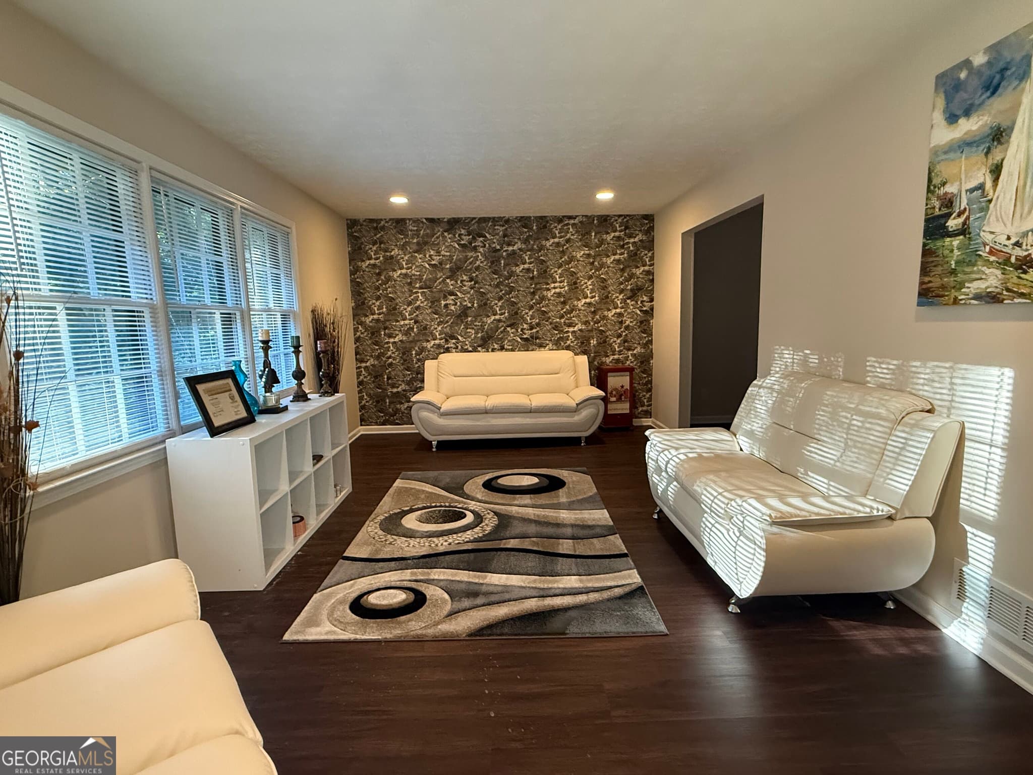 3 bedroom, 2.5 bathroom, 2,846 sq ft single family residence for sale at 10376 Fitzgerald Road, Jonesboro, GA 30238 — photo 3
