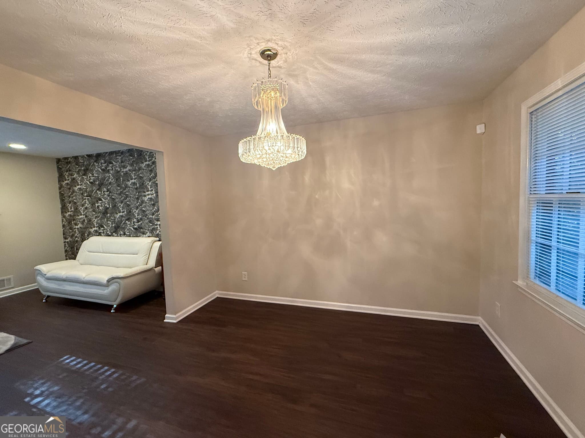 3 bedroom, 2.5 bathroom, 2,846 sq ft single family residence for sale at 10376 Fitzgerald Road, Jonesboro, GA 30238 — photo 5