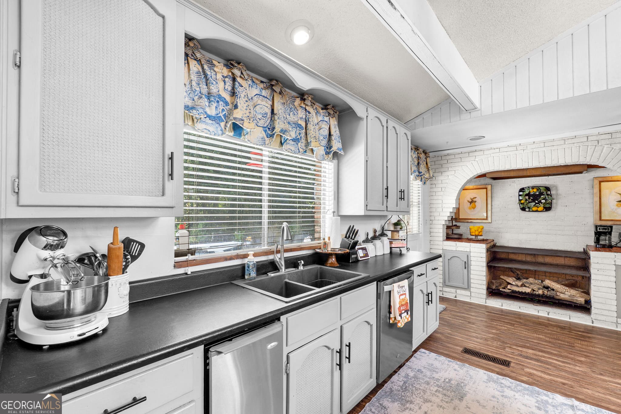 4 bedroom, 3 bathroom, 3,169 sq ft single family residence for sale at 878 Captain Kell Drive, Macon, GA 31204 — photo 3