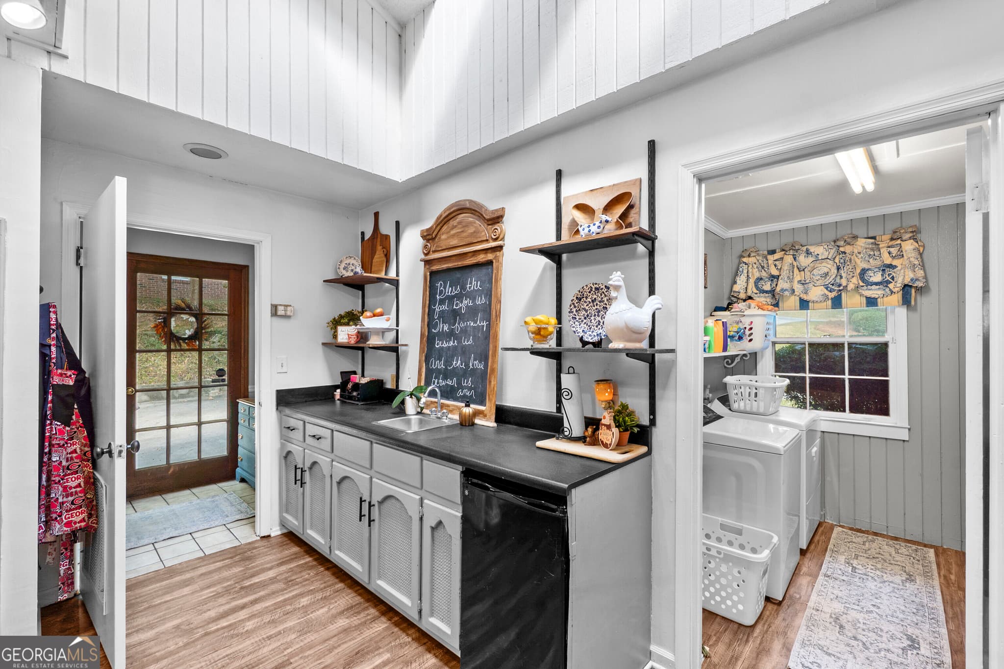 4 bedroom, 3 bathroom, 3,169 sq ft single family residence for sale at 878 Captain Kell Drive, Macon, GA 31204 — photo 5
