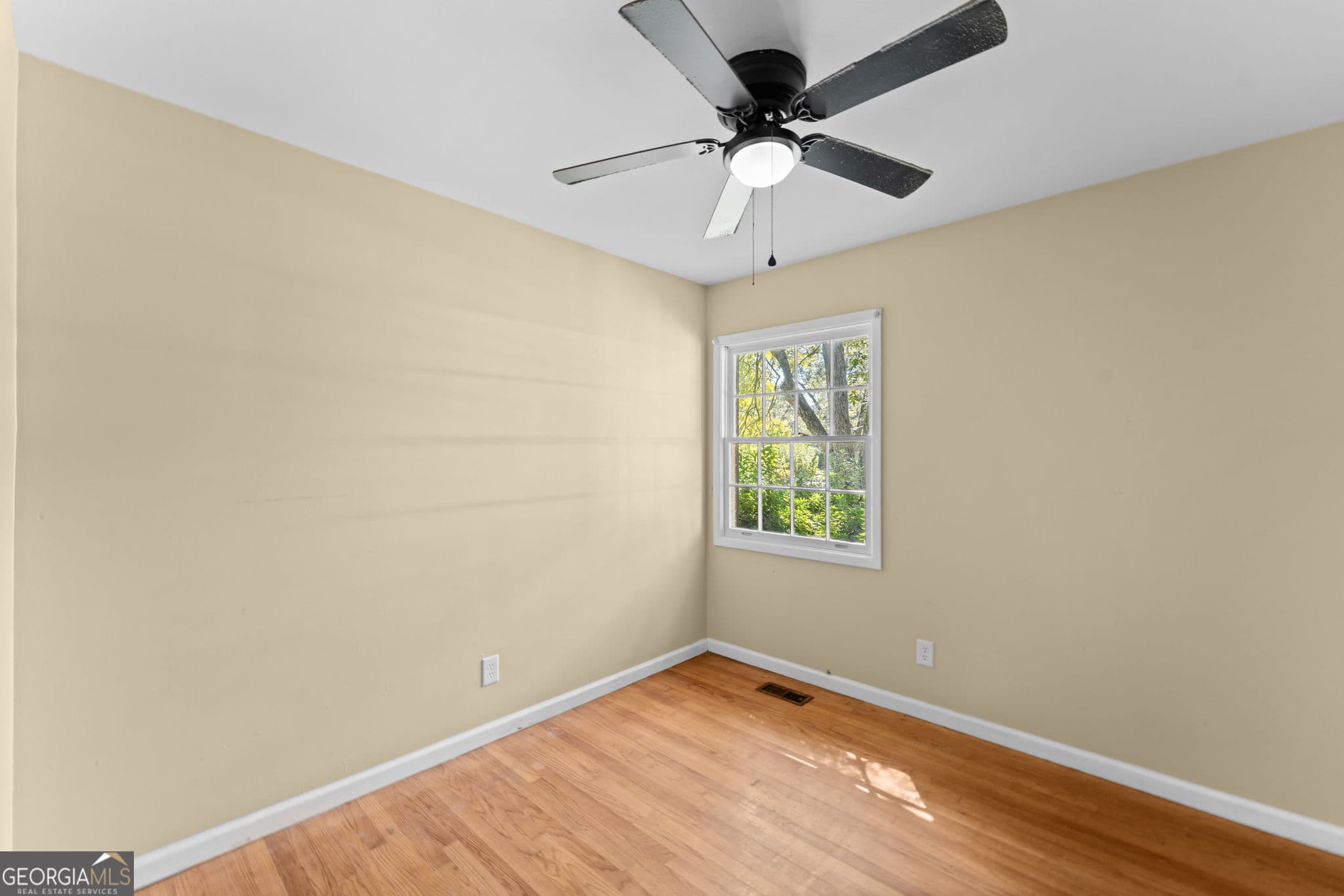 3 bedroom, 2 bathroom, 1,296 sq ft single family residence for sale at 402 Schley Street, Fort Valley, GA 31030 — photo 10
