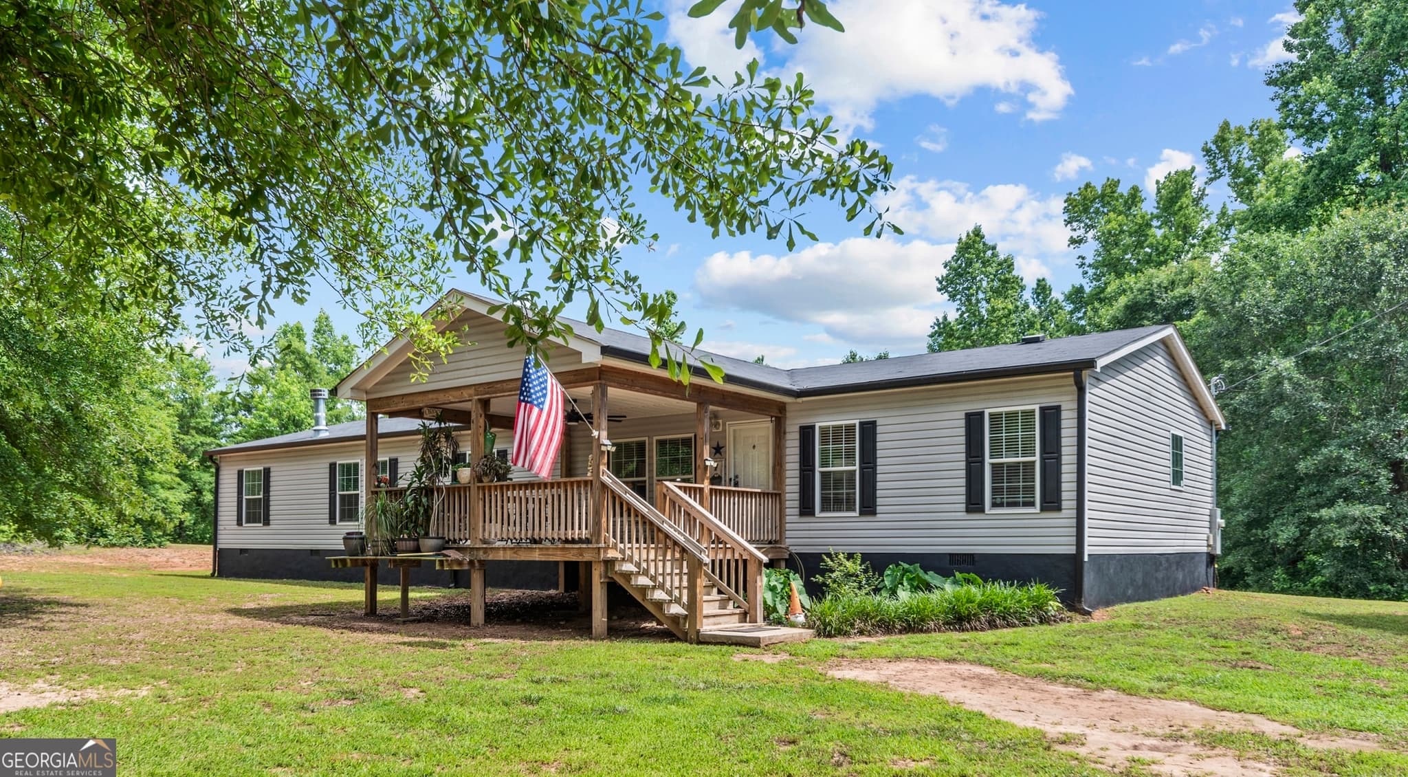 4 bedroom, 2 bathroom, 2,560 sq ft manufactured home,single family residence sold at 205 Hope Drive, Comer, GA 30629