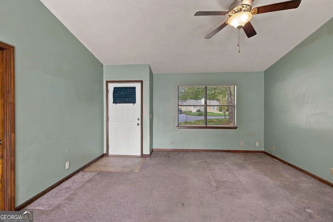 3 bedroom, 2 bathroom, 1,292 sq ft single family residence for sale at 113 Pineneedle Court, Kingsland, GA 31548 — photo 3