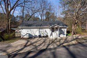2 bedroom, 1 bathroom, 600 sq ft single family residence for sale at 70 Daisy Circle, Canton, GA 30114 — photo 1 of 13