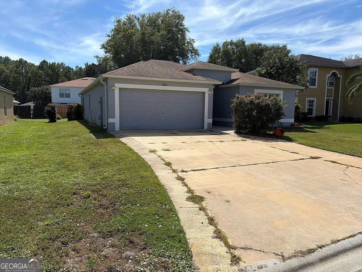 4 bedroom, 2 bathroom, 1,874 sq ft single family residence for sale at 5526 Ortega Park Boulevard, Jacksonville, FL 32244 — photo 3