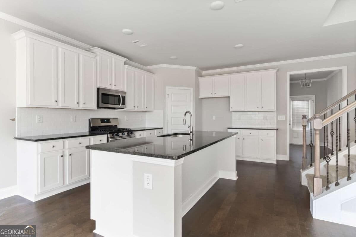 5 bedroom, 3 bathroom, 2,551 sq ft single family residence for sale at 2051 Orchid Lane, Lithia Springs, GA 30122 — photo 10