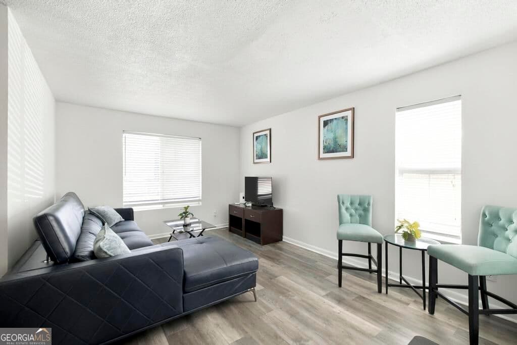 3 bedroom, 2.5 bathroom, 1,582 sq ft townhouse for sale at 140 Stoneridge Drive, Warner Robins, GA 31088 — photo 6