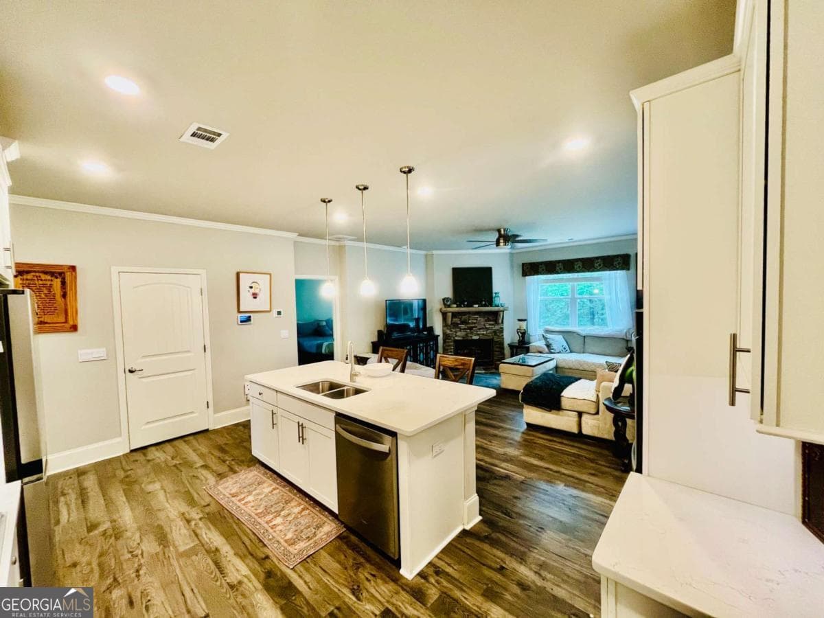 4 bedroom, 2.5 bathroom, 2,405 sq ft single family residence for sale at 3015 Winding Ridge, Waleska, GA 30183 — photo 7