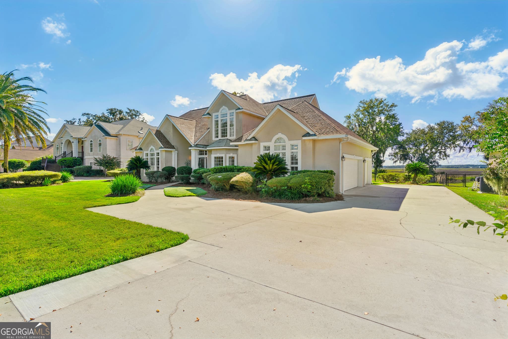 4 bedroom, 3.5 bathroom, 4,094 sq ft single family residence for sale at 118 Queens Court, Brunswick, GA 31523 — photo 5