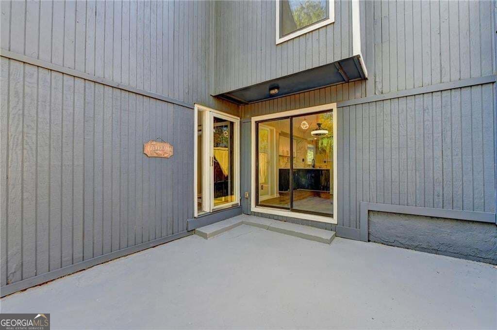 4 bedroom, 4 bathroom, 3,248 sq ft condominium for sale at 1039 Mariners Court, Stone Mountain, GA 30083 — photo 2