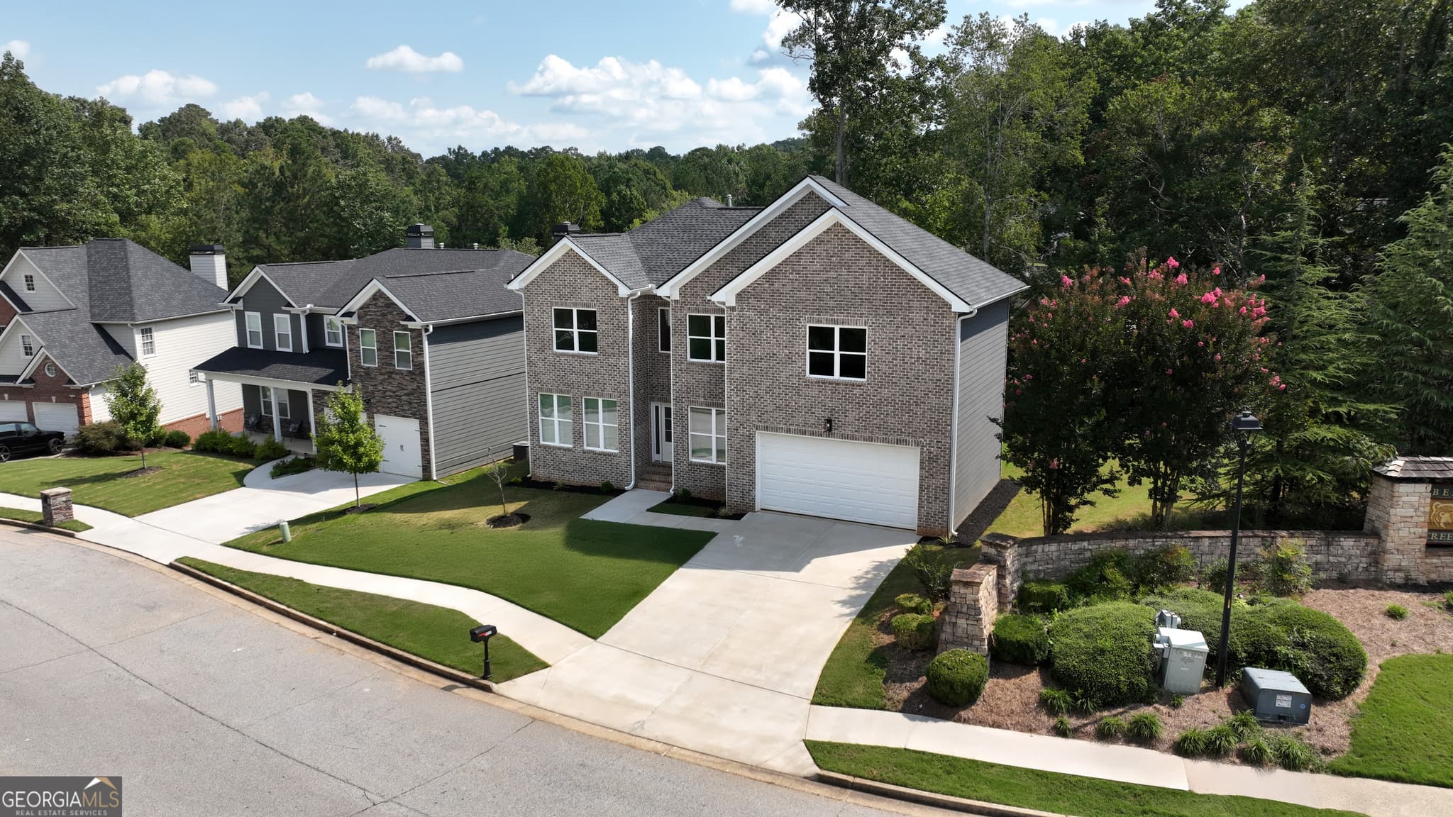 4 bedroom, 3.5 bathroom, 4,400 sq ft single family residence for sale at 5649 Eagles Watch, Douglasville, GA 30135 — photo 2