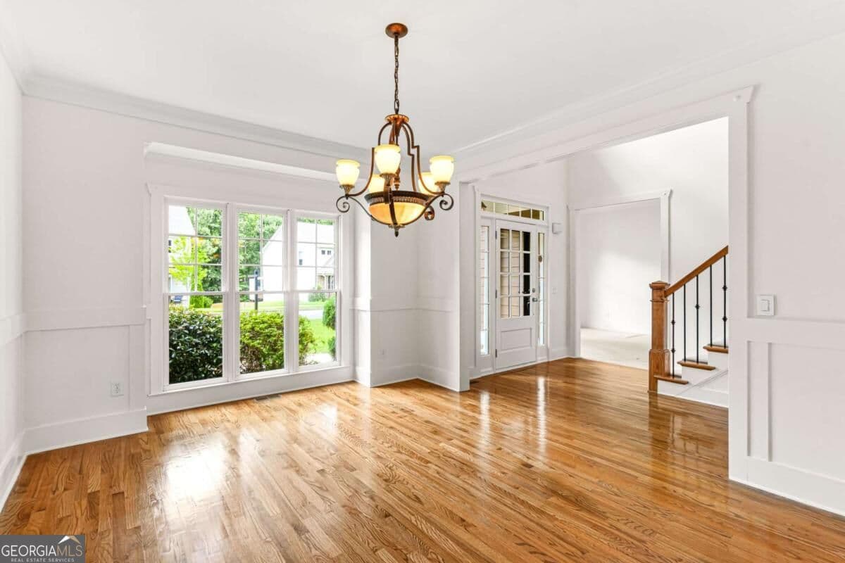 5 bedroom, 4.5 bathroom, 5,055 sq ft single family residence for sale at 131 Stargaze Ridge, Canton, GA 30114 — photo 7