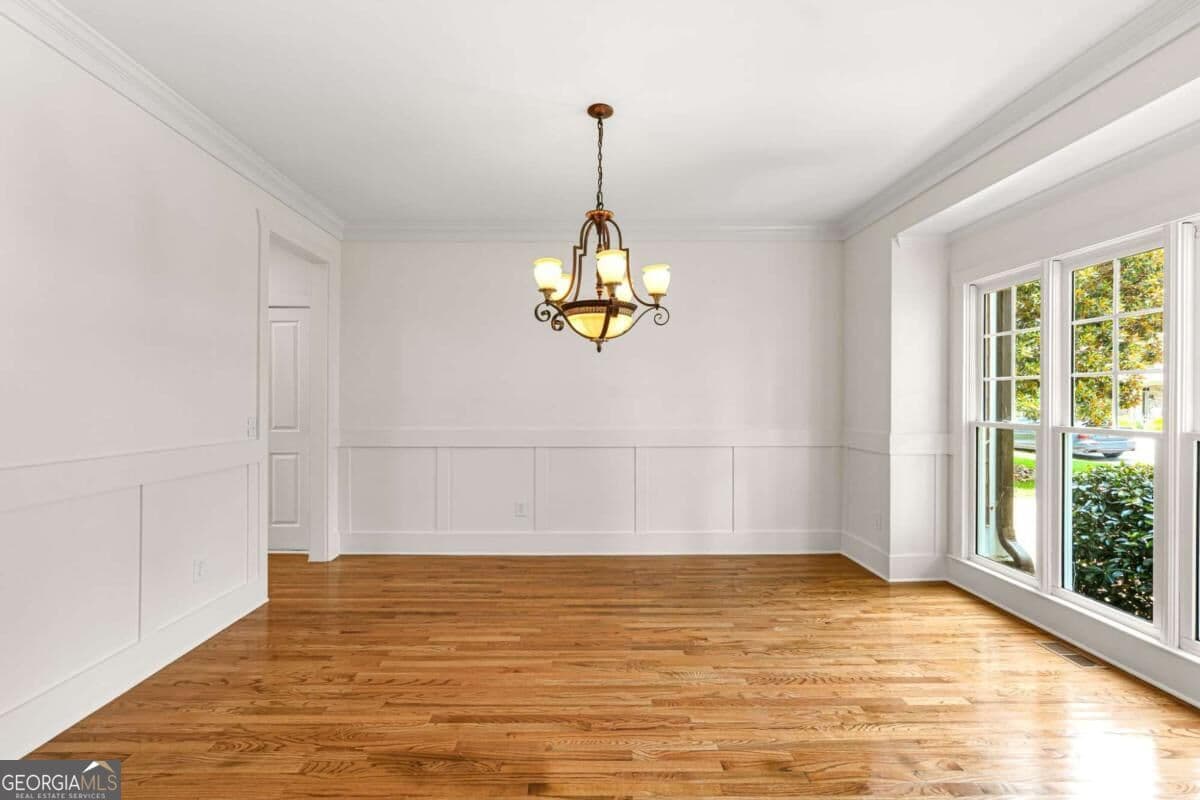 5 bedroom, 4.5 bathroom, 5,055 sq ft single family residence for sale at 131 Stargaze Ridge, Canton, GA 30114 — photo 8