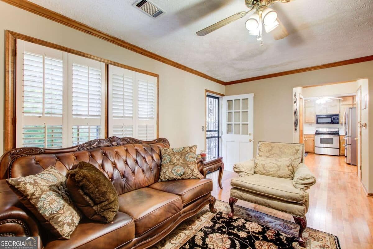 4 bedroom, 2.5 bathroom, 2,216 sq ft single family residence for sale at 7684 Highland Park Drive, Jonesboro, GA 30236 — photo 10