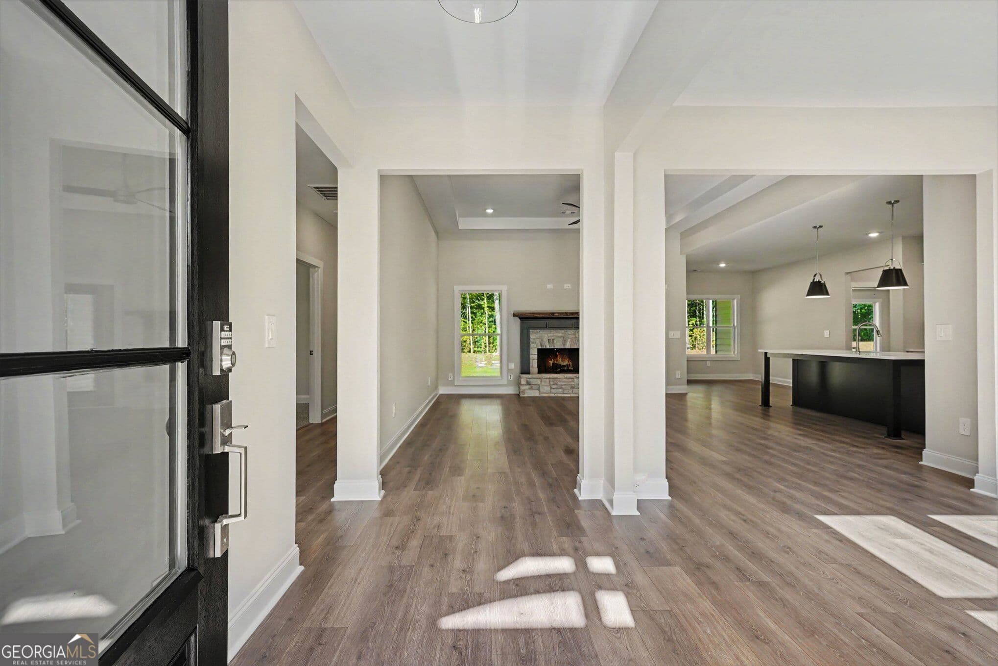 5 bedroom, 4 bathroom, 2,900 sq ft single family residence for sale at 460 Flint Farms Drive, Concord, GA 30206 — photo 2
