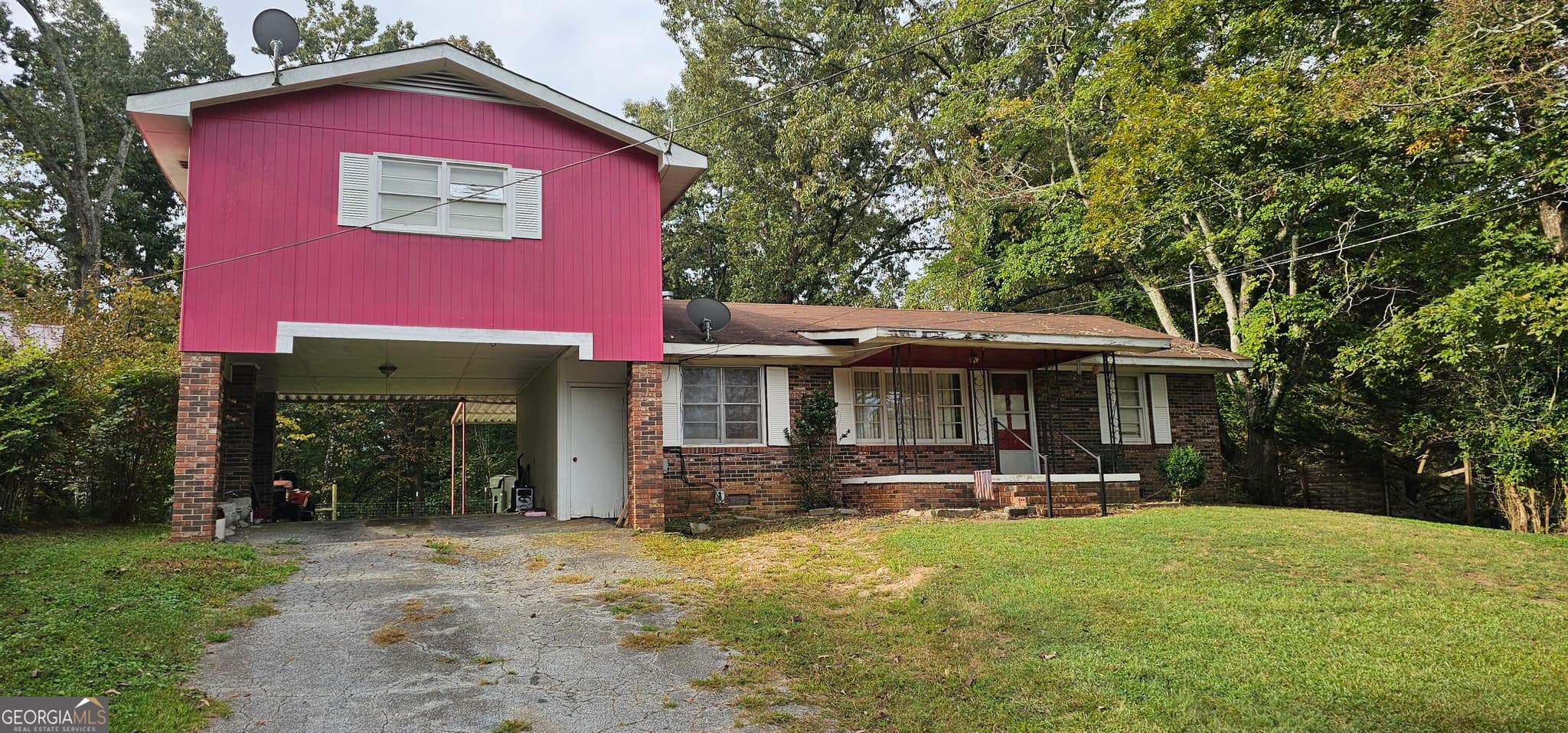 4 bedroom, 2 bathroom, 1,601 sq ft single family residence for sale at 75 Pressley Lane, Toccoa, GA 30577