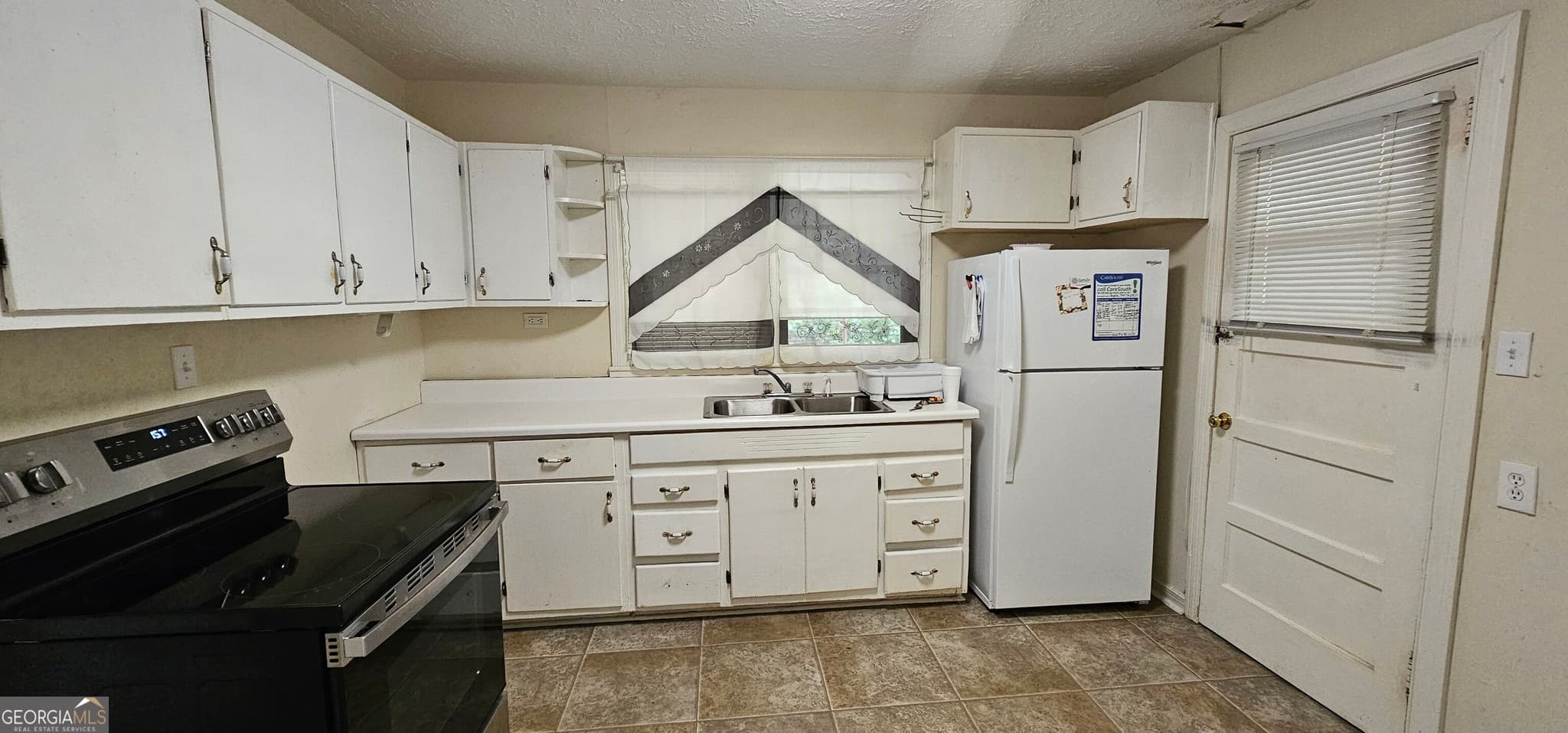 4 bedroom, 2 bathroom, 1,601 sq ft single family residence for sale at 75 Pressley Lane, Toccoa, GA 30577 — photo 4