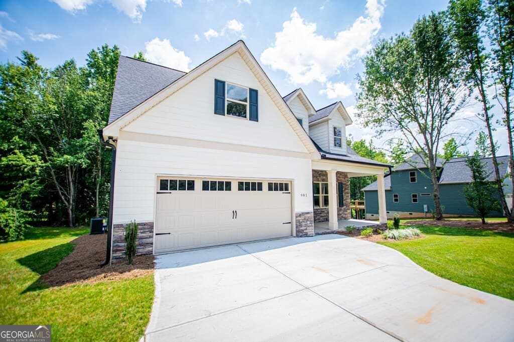 3 bedroom, 2.5 bathroom, 2,090 sq ft single family residence for sale at 981 Horsley Mill Road, Carrollton, GA 30116 — photo 3
