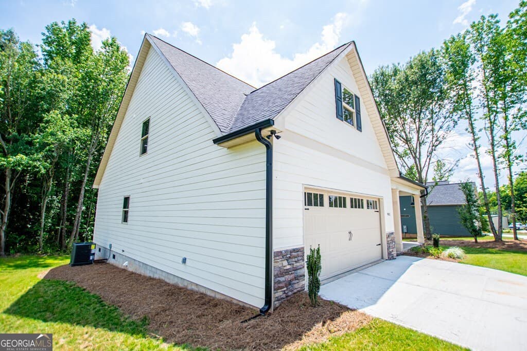 3 bedroom, 2.5 bathroom, 2,090 sq ft single family residence for sale at 981 Horsley Mill Road, Carrollton, GA 30116 — photo 5
