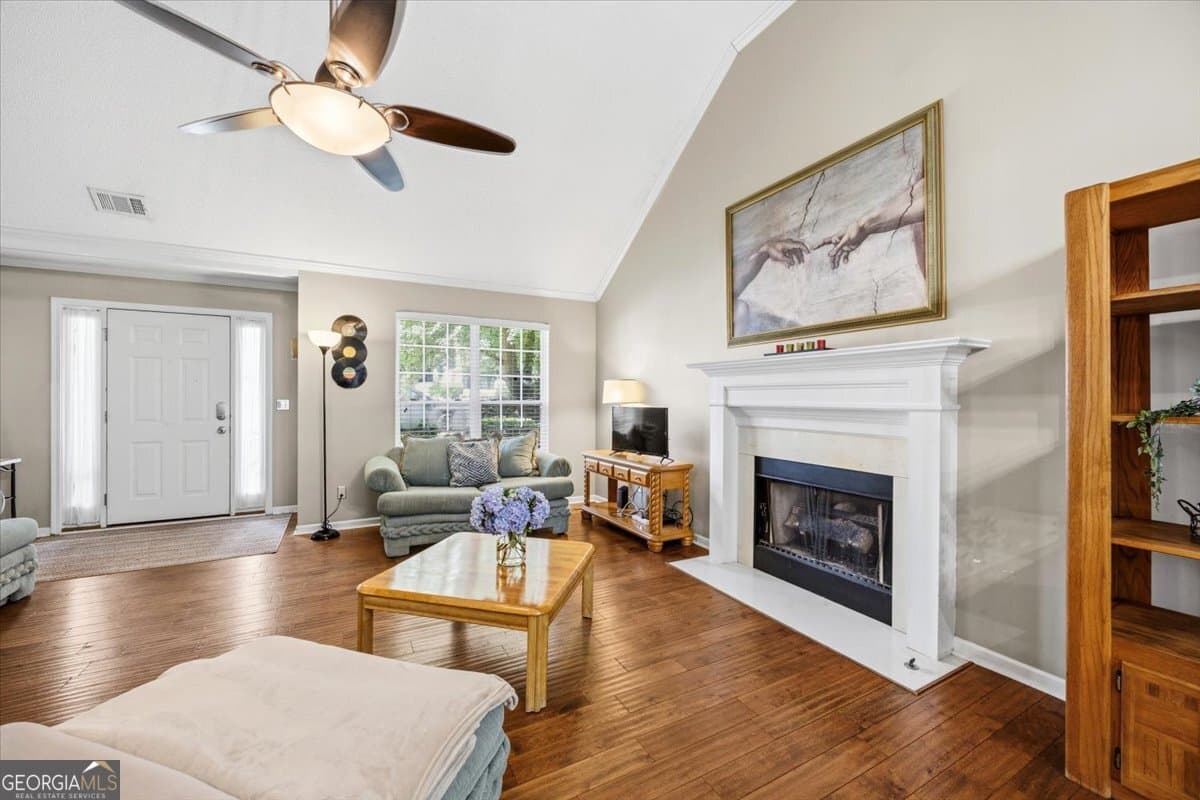 3 bedroom, 2 bathroom, 1,397 sq ft single family residence for sale at 3166 Stinsonville Road, Macon, GA 31204 — photo 3