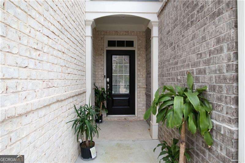 3 bedroom, 2.5 bathroom townhouse for rent at 525 Duval Drive, Alpharetta, GA 30009 for $3,280 a month — photo 2