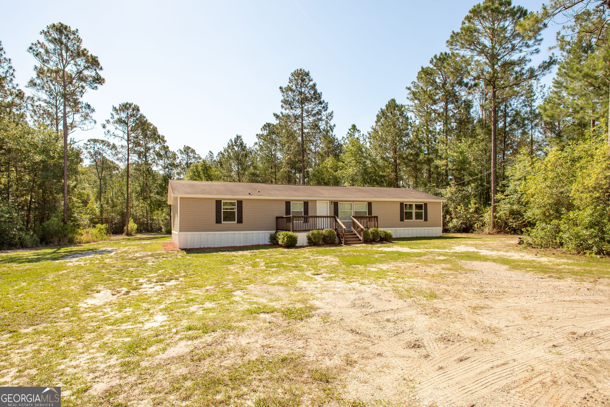 4 bedroom, 2 bathroom, 1,904 sq ft manufactured home,single family residence sold at 4860 Allen Lane, Waycross, GA 31503