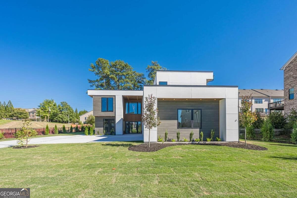 4 bedroom, 4.5 bathroom single family residence for sale at 2753 Bell Drive, Smyrna, GA 30080 — photo 3