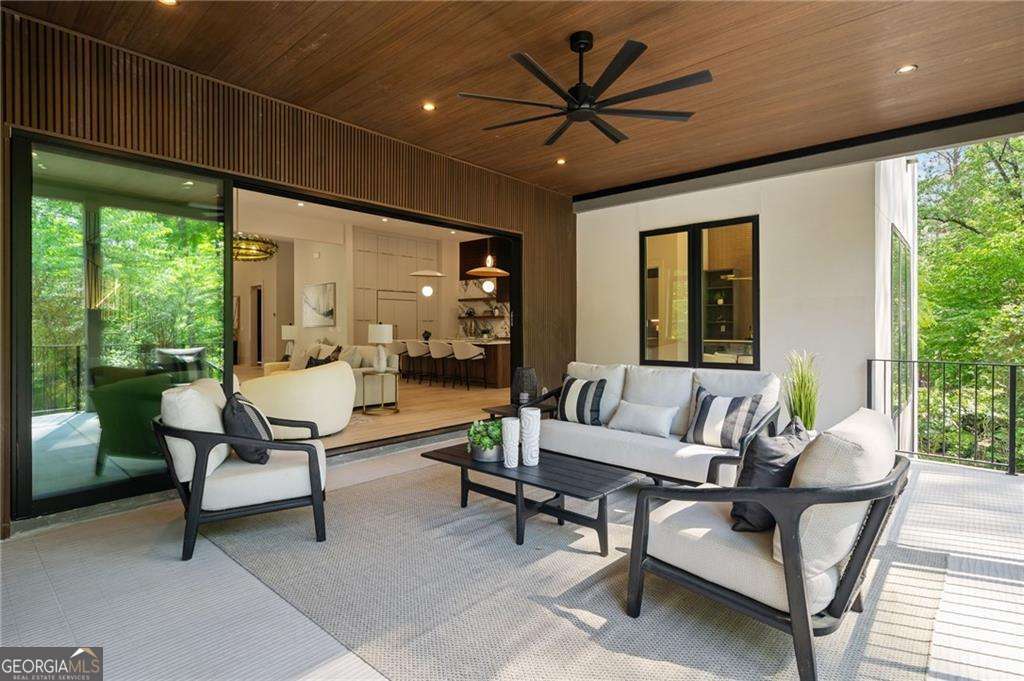 5 bedroom, 5.5 bathroom, 4,970 sq ft single family residence for sale at 3212 Towerview Drive, Atlanta, GA 30324 — photo 9