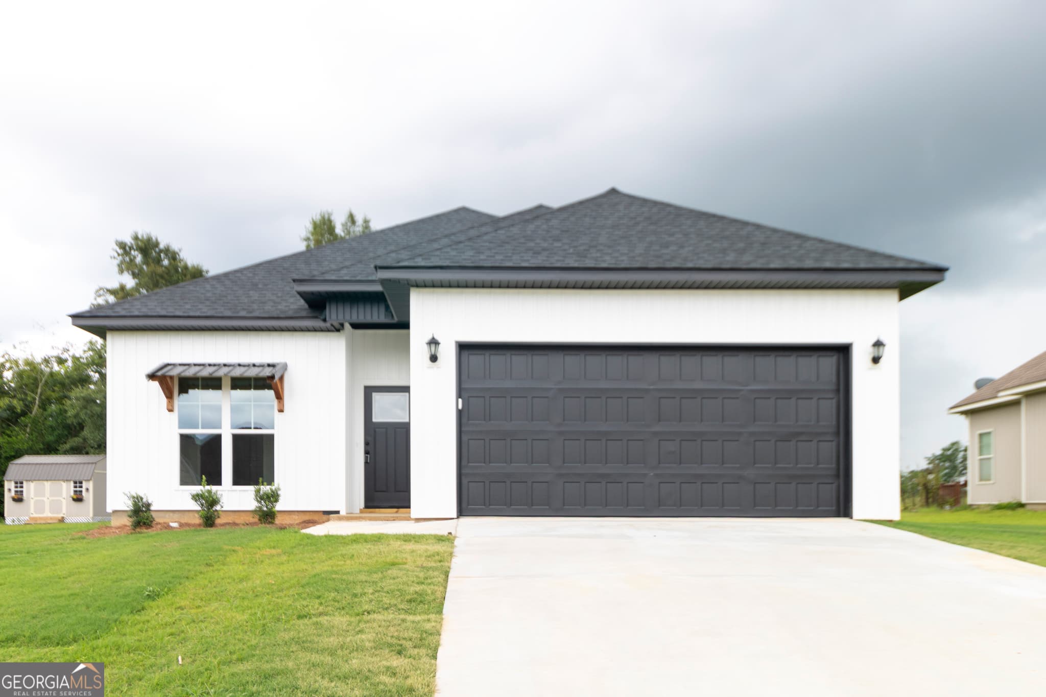 3 bedroom, 2 bathroom, 1,380 sq ft single family residence for sale at 67 Cole Drive, Hawkinsville, GA 31036
