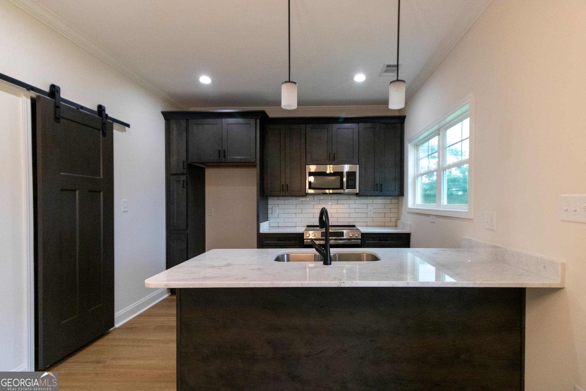 3 bedroom, 2 bathroom, 1,380 sq ft single family residence for sale at 67 Cole Drive, Hawkinsville, GA 31036 — photo 9