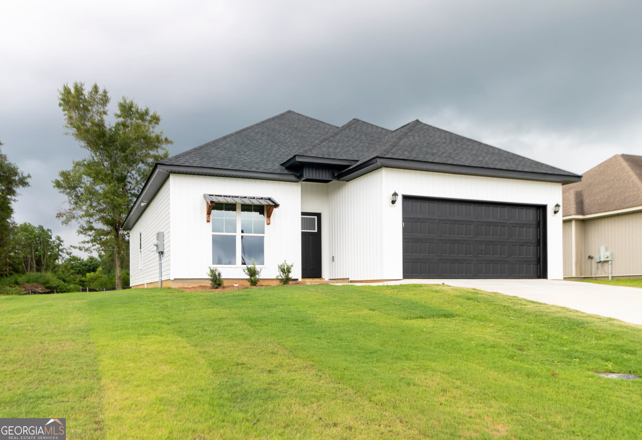 3 bedroom, 2 bathroom, 1,380 sq ft single family residence for sale at 67 Cole Drive, Hawkinsville, GA 31036 — photo 4