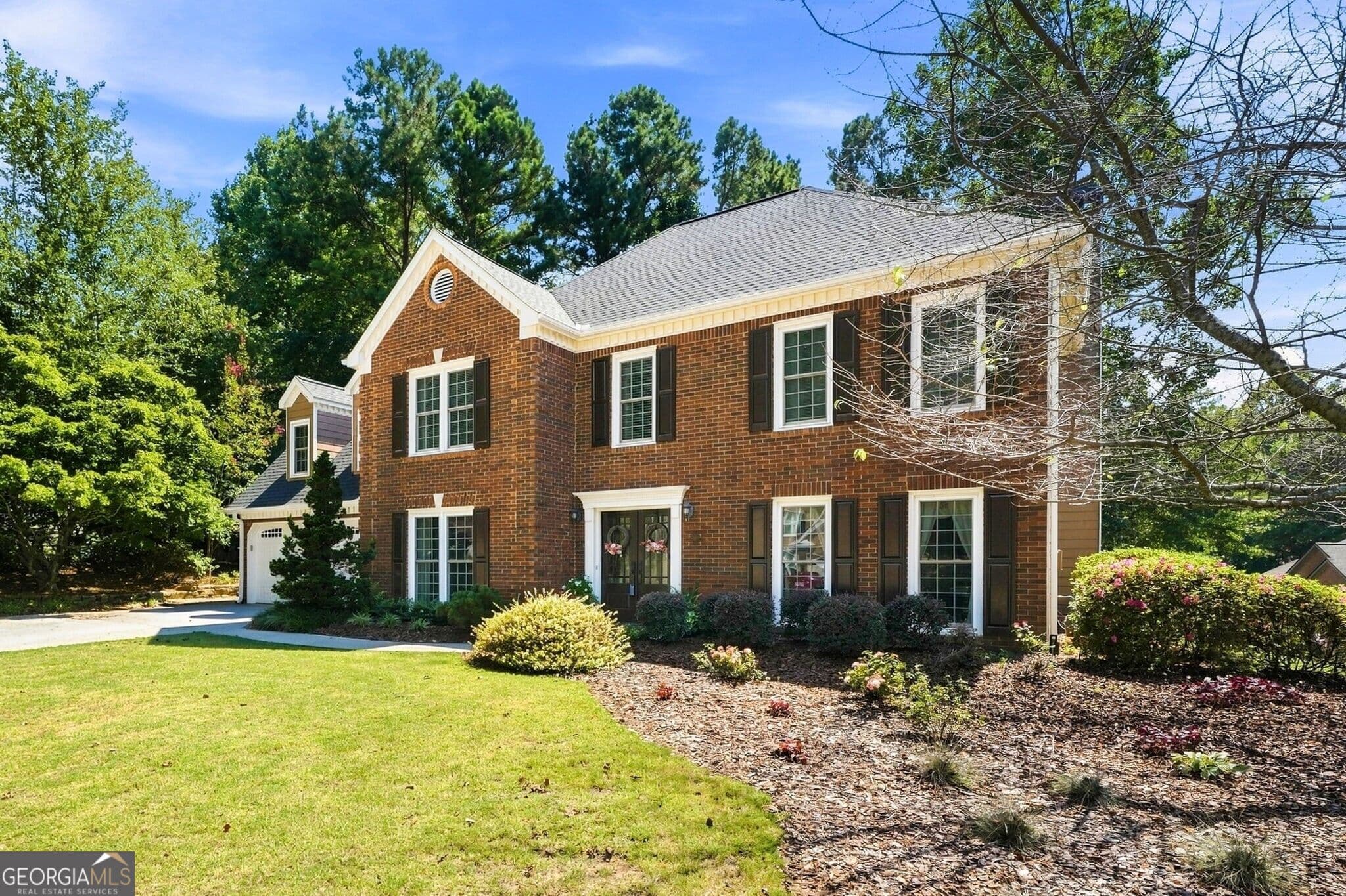 5 bedroom, 2.5 bathroom, 3,116 sq ft single family residence for sale at 5719 Fairwood Drive, Acworth, GA 30101 — photo 3