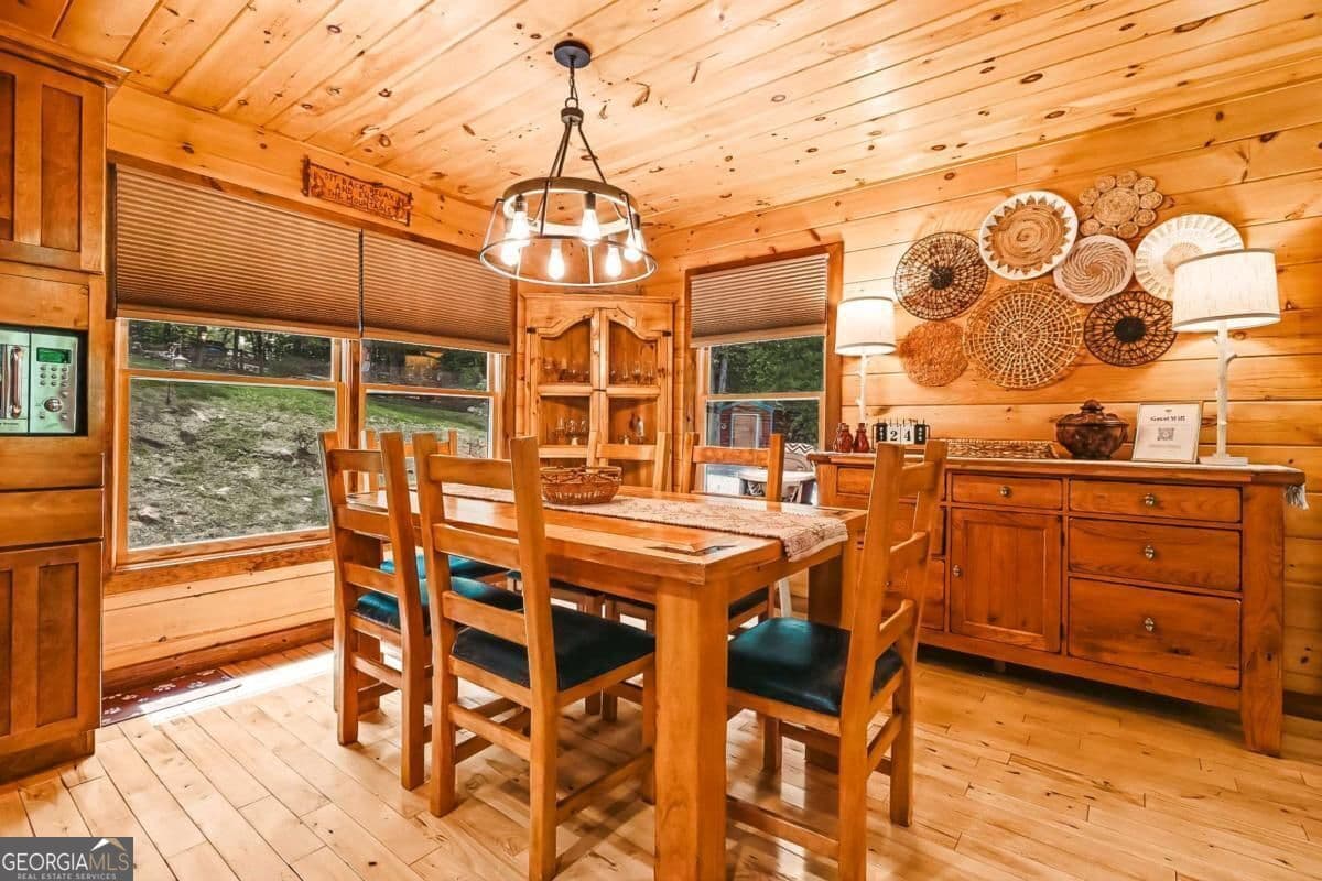3 bedroom, 3.5 bathroom, 3,313 sq ft cabin,single family residence for sale at 710 Ensley Road, Epworth, GA 30541 — photo 8