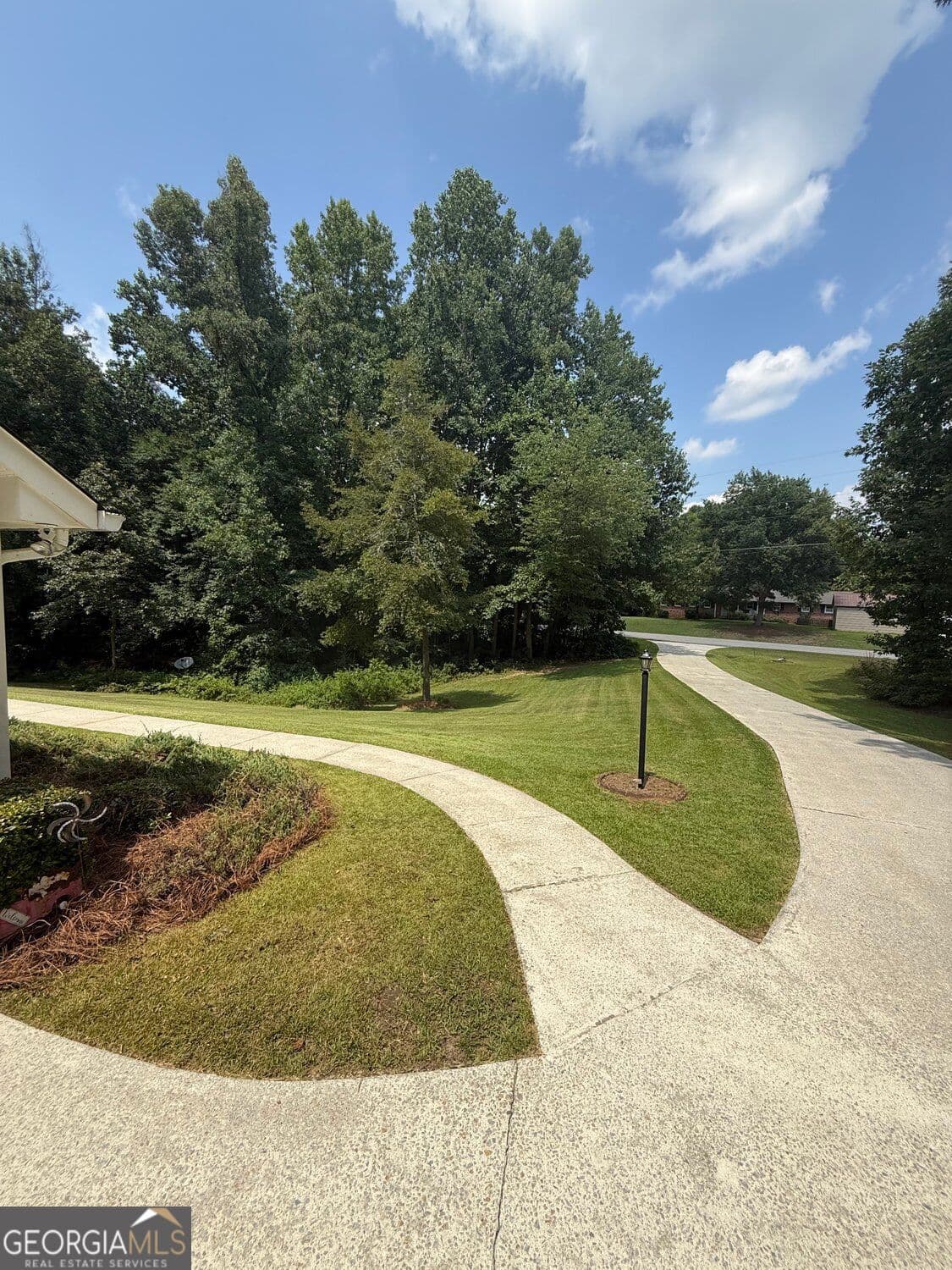 3 bedroom, 2 bathroom, 1,612 sq ft single family residence for sale at 4402 Nub Garland Road, Toccoa, GA 30577 — photo 10