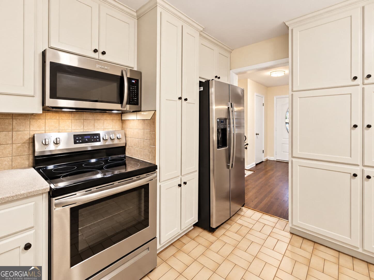 3 bedroom, 3 bathroom, 1,875 sq ft single family residence for sale at 2676 Sherlock Drive, Decatur, GA 30034 — photo 7