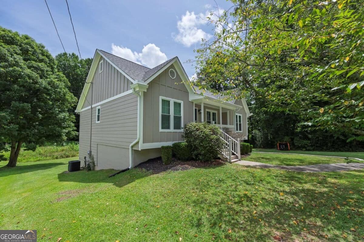 3 bedroom, 2 bathroom, 1,916 sq ft single family residence for sale at 3622 Winding Trail Drive, Douglasville, GA 30135