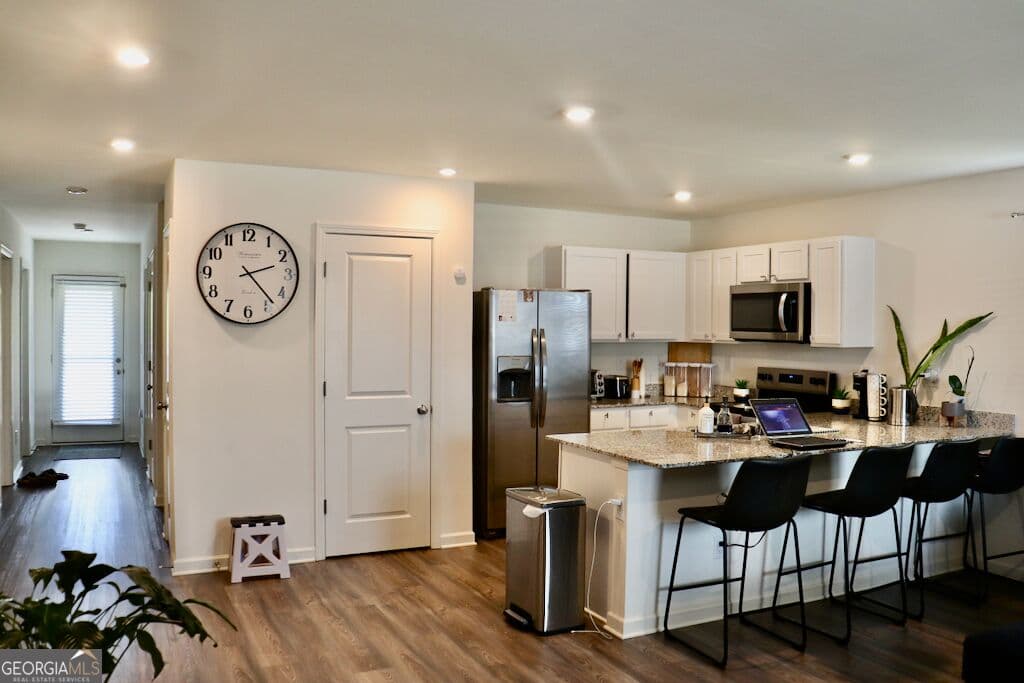 3 bedroom, 2 bathroom, 1,155 sq ft single family residence for sale at 520 Macmillian Lane, Macon, GA 31220 — photo 3