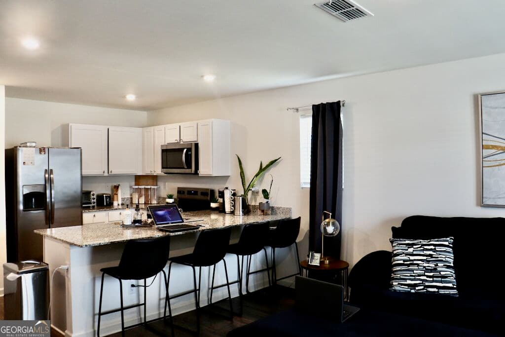 3 bedroom, 2 bathroom, 1,155 sq ft single family residence for sale at 520 Macmillian Lane, Macon, GA 31220 — photo 5
