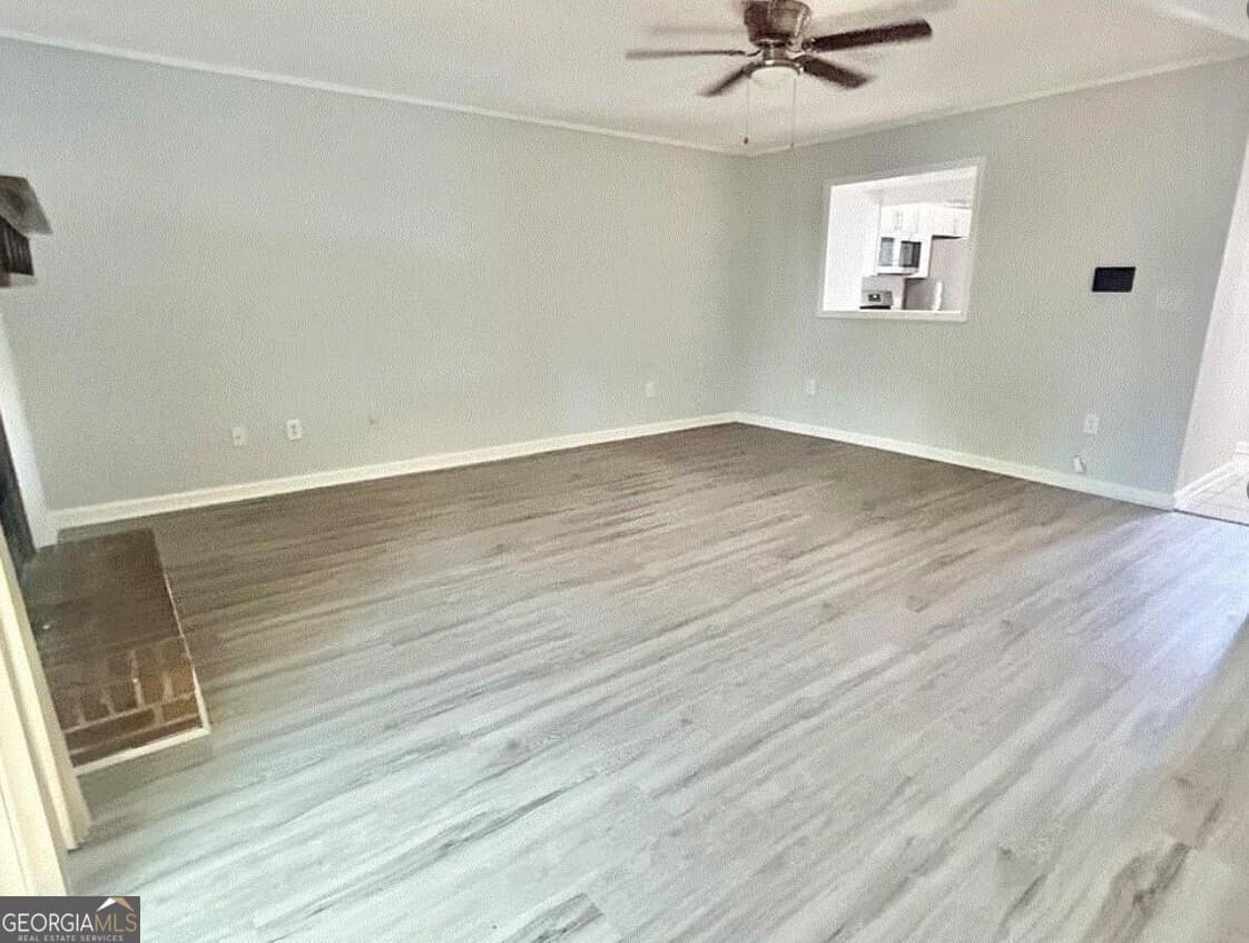 2 bedroom, 2.5 bathroom, 1,184 sq ft townhouse for sale at 1021 Thornwood Lane, Stone Mountain, GA 30083 — photo 4