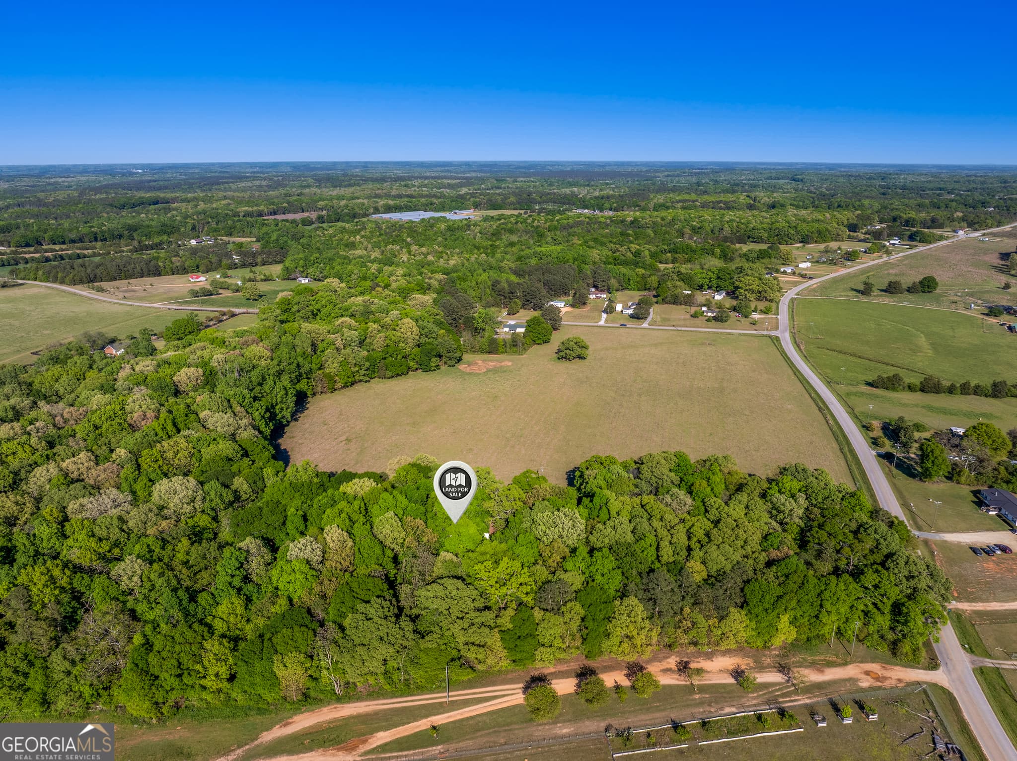 2 bedroom, 1 bathroom, 2,100 sq ft single family residence under contract at 65 Grant Drive, Hartwell, GA 30643 — photo 8