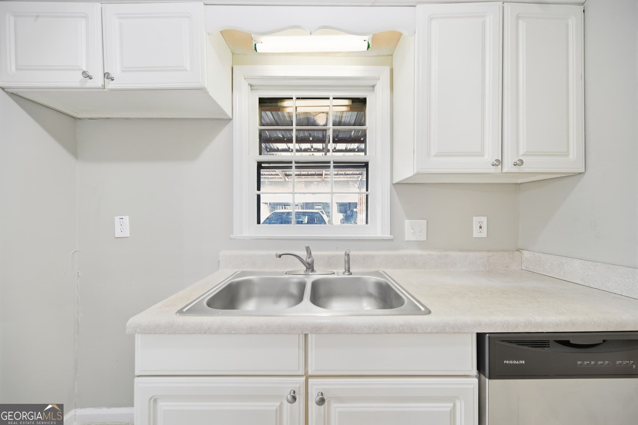 1 bedroom, 1.5 bathroom, 1,240 sq ft townhouse for sale at 992 Old Holcomb Bridge Road, Roswell, GA 30076 — photo 10