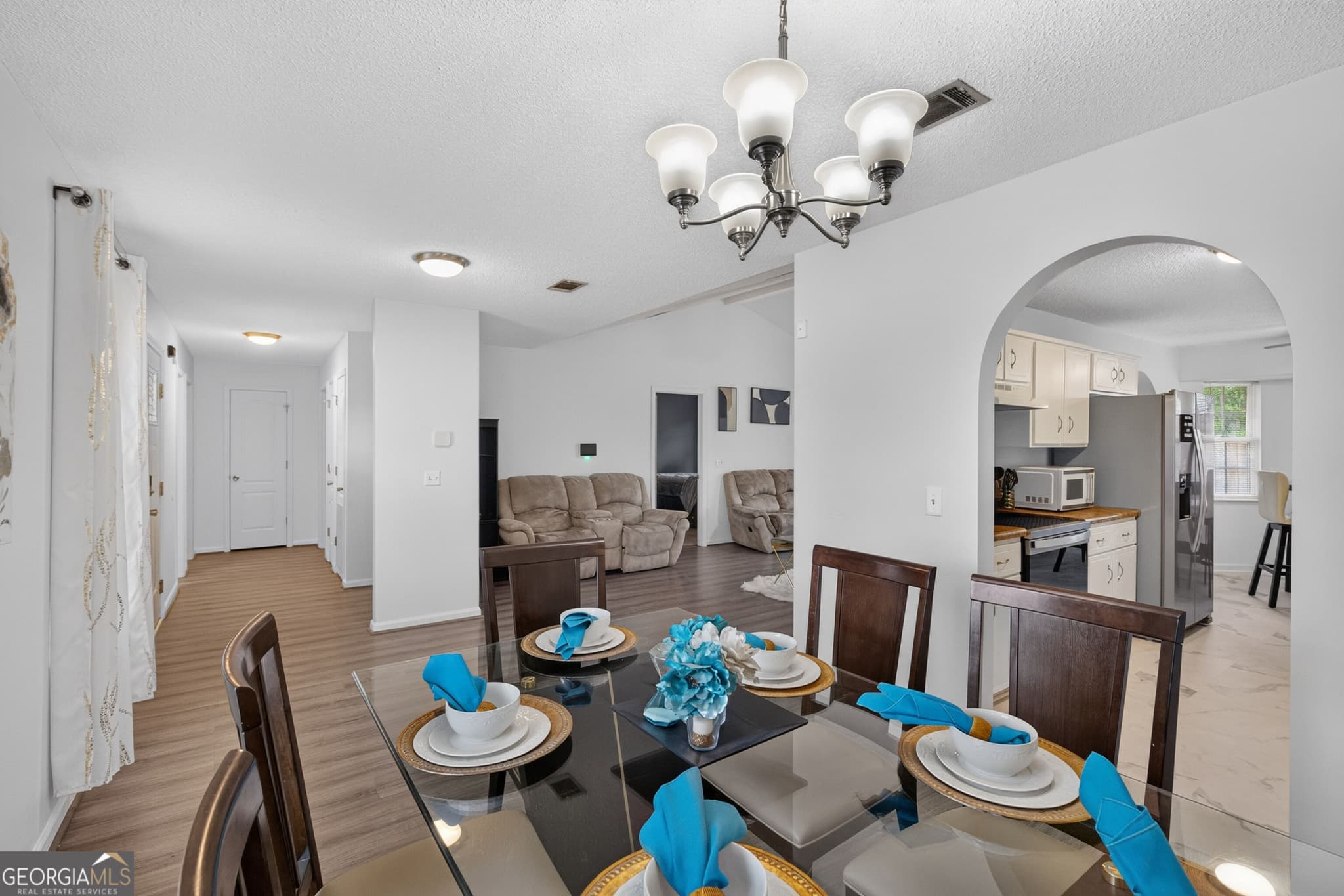 4 bedroom, 2 bathroom, 1,863 sq ft single family residence for sale at 2201 Driftwood Lane, Hinesville, GA 31313 — photo 6