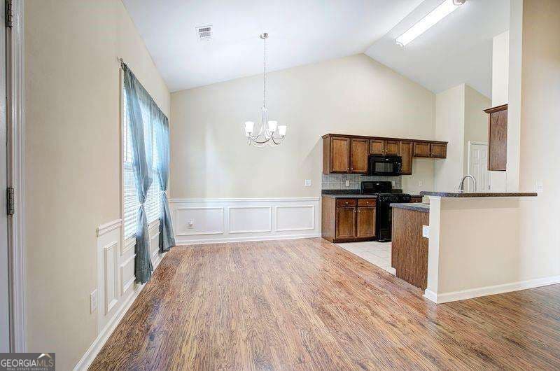 3 bedroom, 2 bathroom, 1,430 sq ft single family residence for sale at 77 Mercer Lane, Cartersville, GA 30120 — photo 6