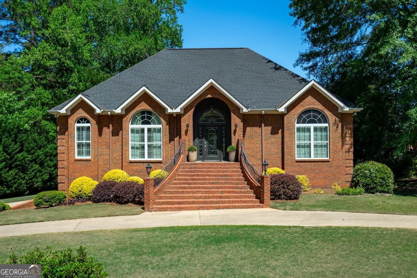6 bedroom, 4 bathroom, 4,091 sq ft single family residence for sale at 910 Piney Woods Drive, Lagrange, GA 30240