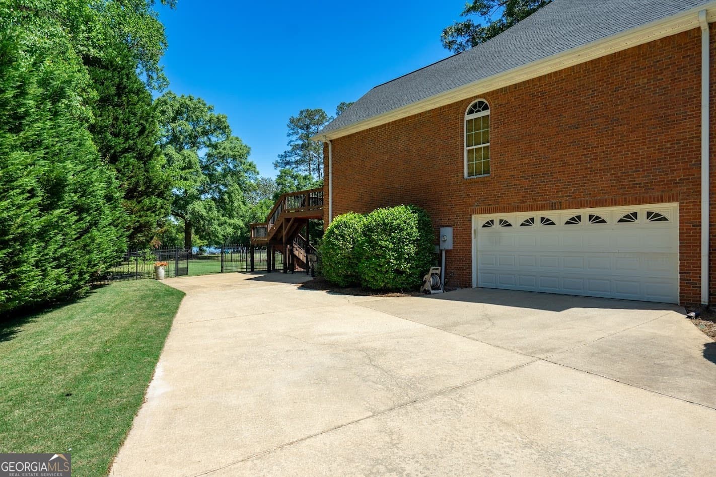 6 bedroom, 4 bathroom, 4,091 sq ft single family residence for sale at 910 Piney Woods Drive, Lagrange, GA 30240 — photo 5
