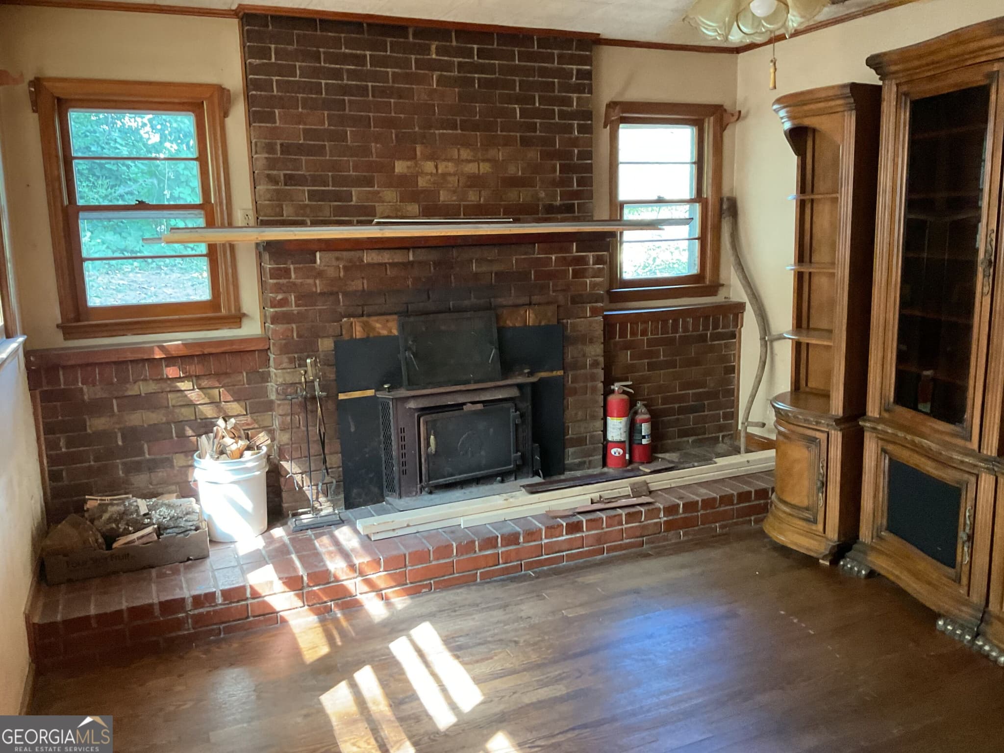 3 bedroom, 2 bathroom, 1,816 sq ft single family residence for sale at 219 North Valley Street, Clayton, GA 30525 — photo 9