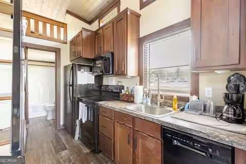 2 bedroom, 1 bathroom, 507 sq ft manufactured home,single family residence for sale at 166 Mountain Meadows Drive, Morganton, GA 30560 — photo 9